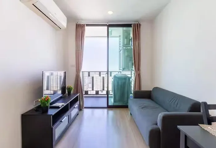 Luxury Onnut Netflix Gym Pool 2 Minutes Away From Bts *