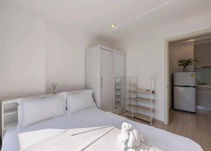 Lejlighed Luxury Onnut Netflix Gym Pool 2 Minutes Away From Bts Bangkok
