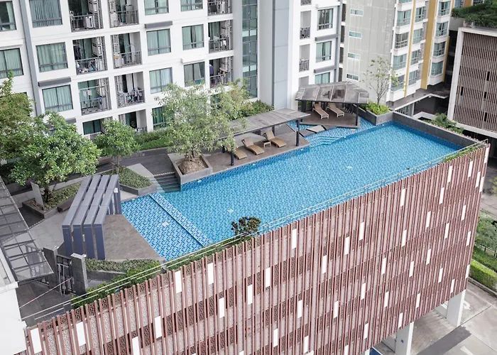 Luxury Onnut Netflix Gym Pool 2 Minutes Away From Bts * Bangkok