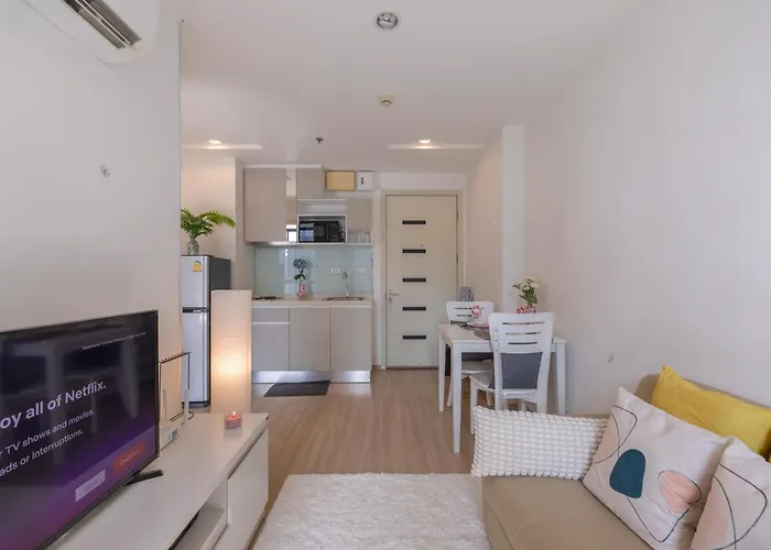 Lejlighed Luxury Onnut Netflix Gym Pool 2 Minutes Away From Bts Bangkok