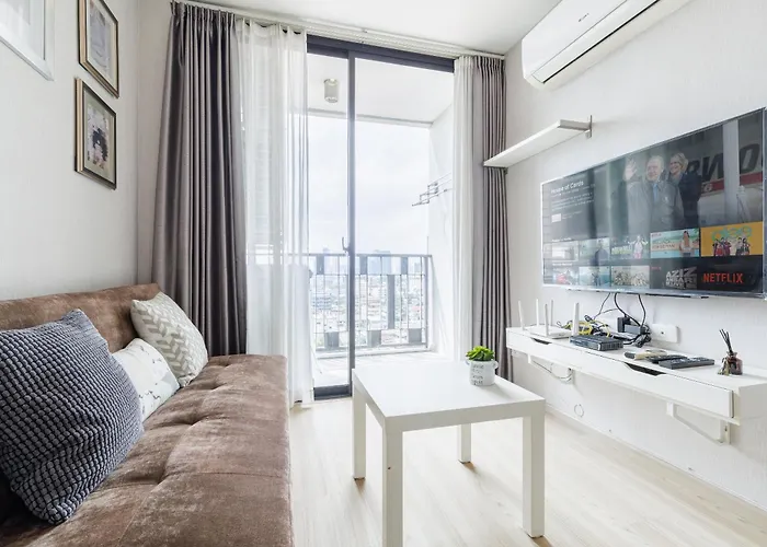 Luxury Onnut Netflix Gym Pool 2 Minutes Away From Bts Bangkok